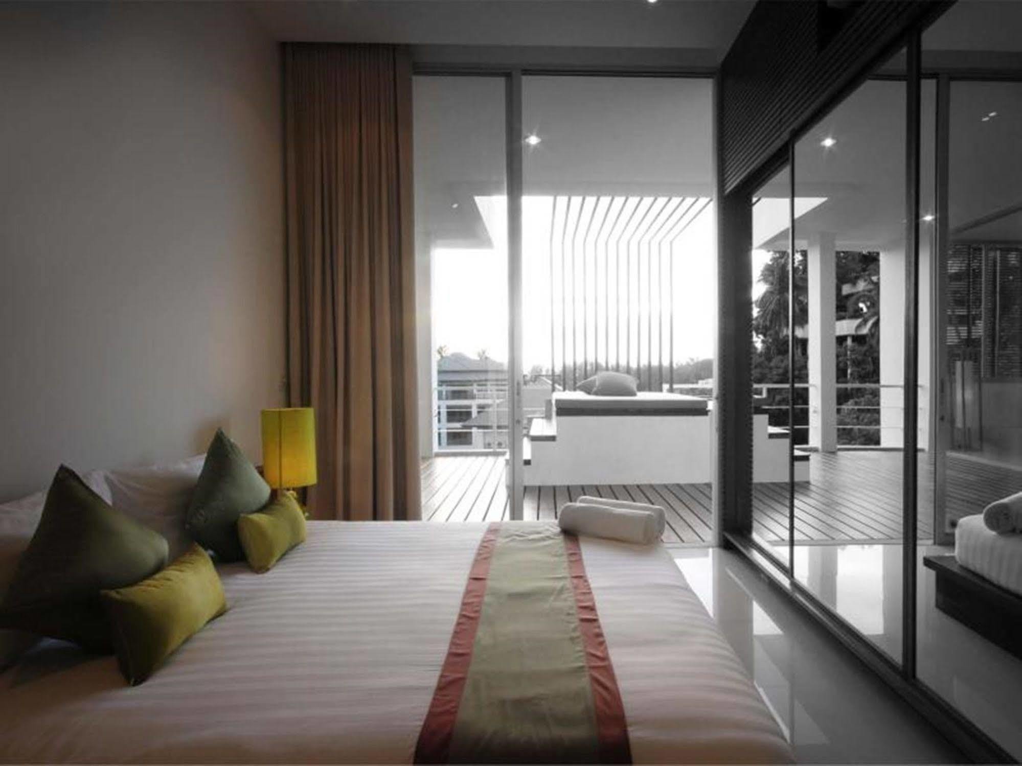 The Quarter Phuket Hotel Surin Beach  Eksteriør billede